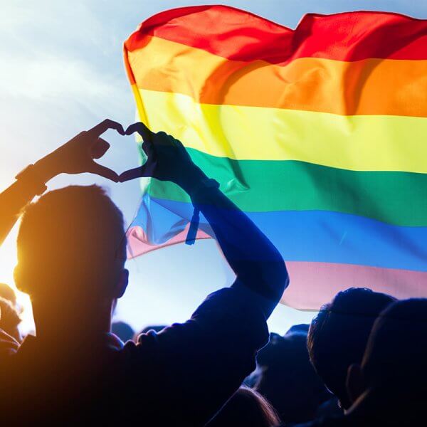 Leer artículo: A luchar contra el aislamiento y soledad en la comunidad LGBTQ+
