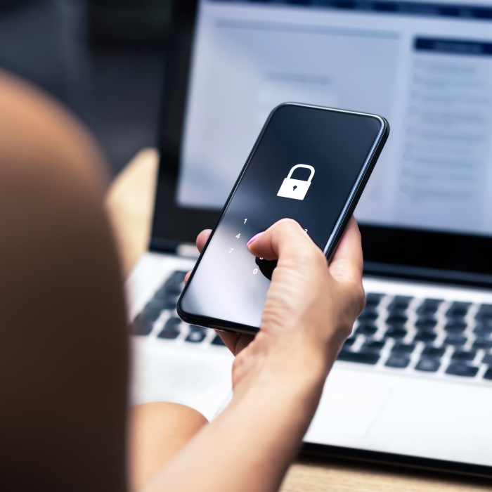 Leer artículo: ¿Cómo protegerse del robo de información en aplicaciones y correos electrónicos?