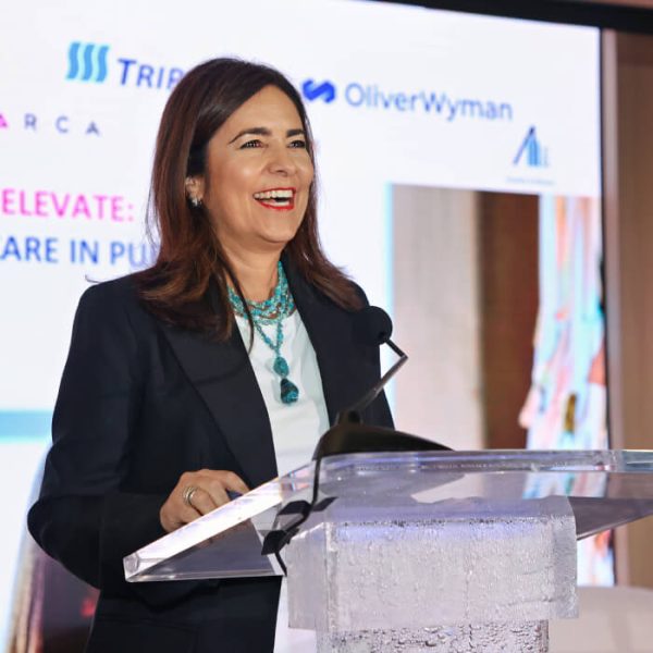 Mujeres en sector de salud impulsan transformación